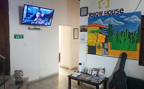 Yellow House Hostel Medellin